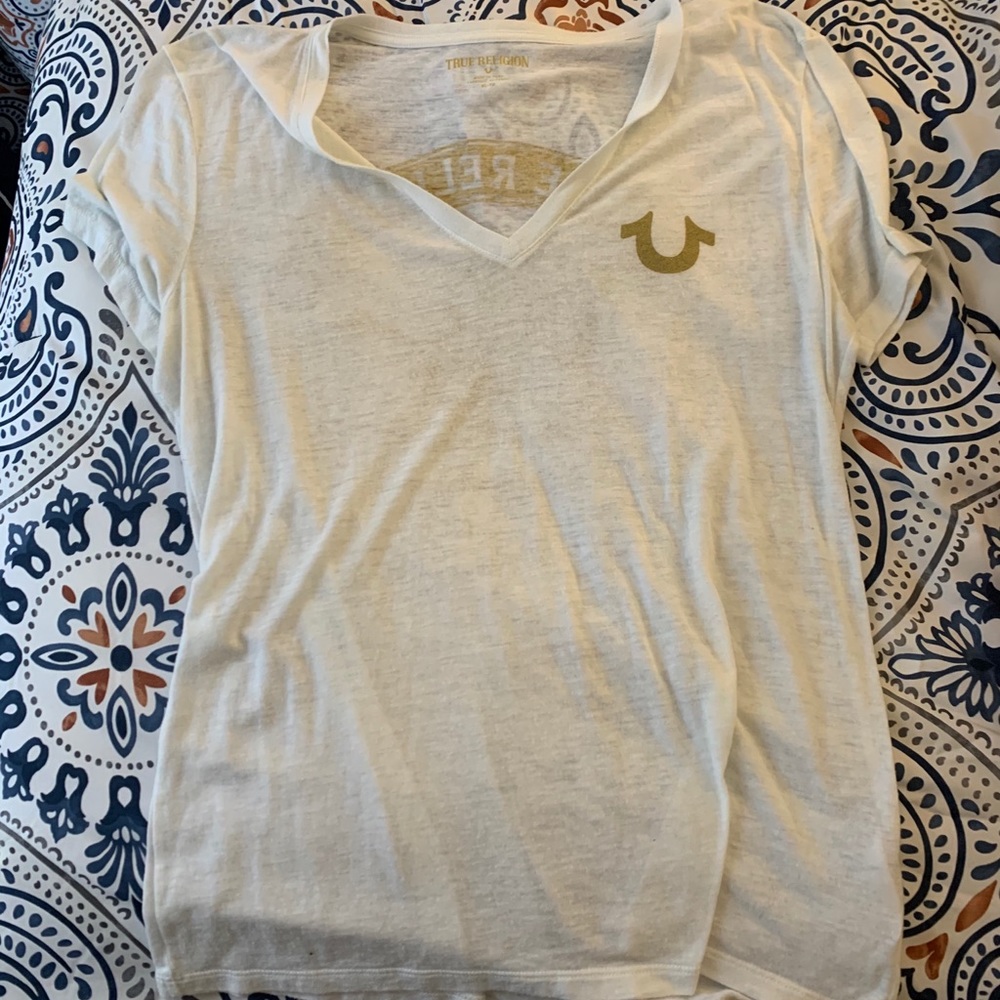 White graphic tee